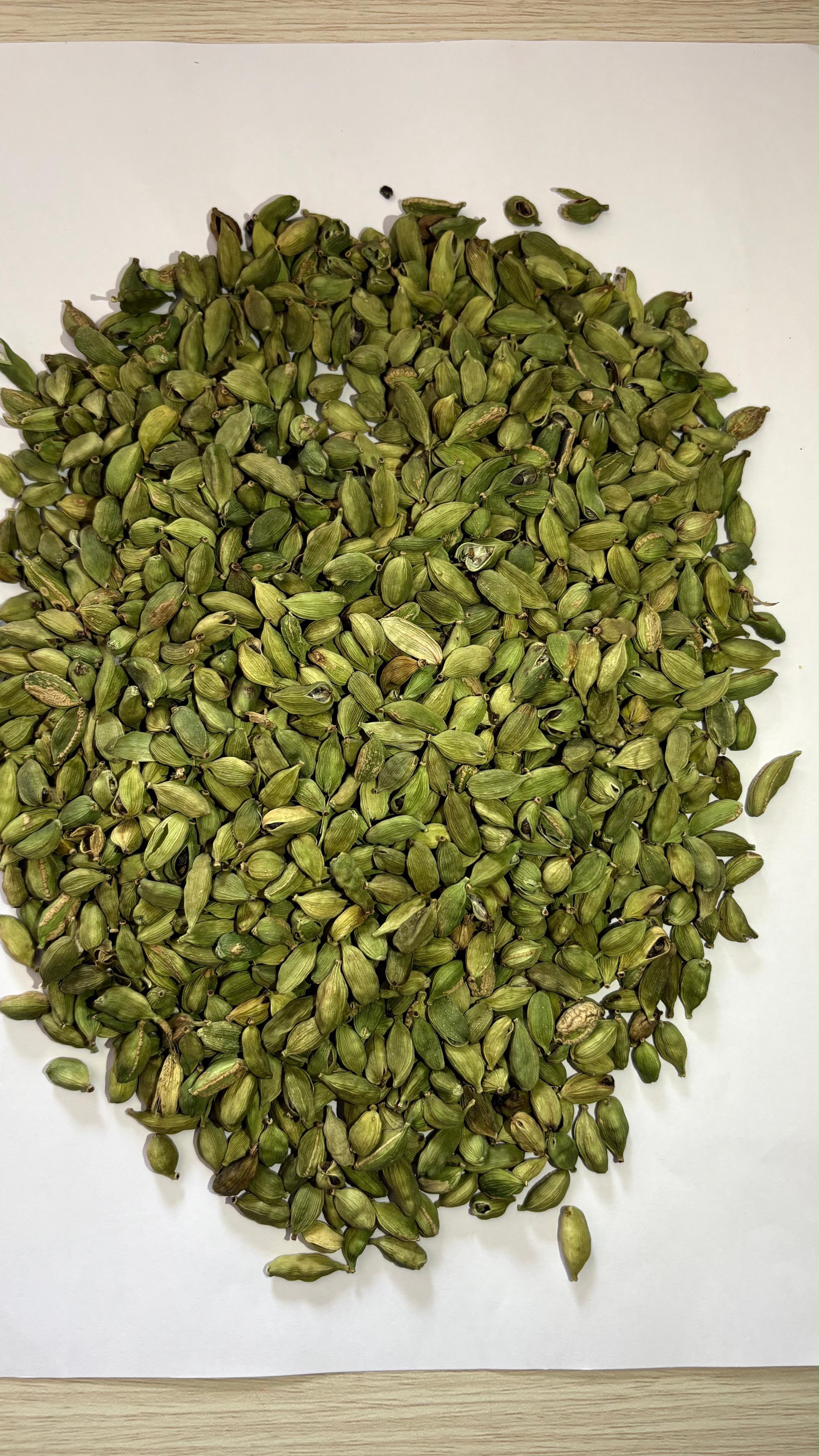 Green cardamom close-up